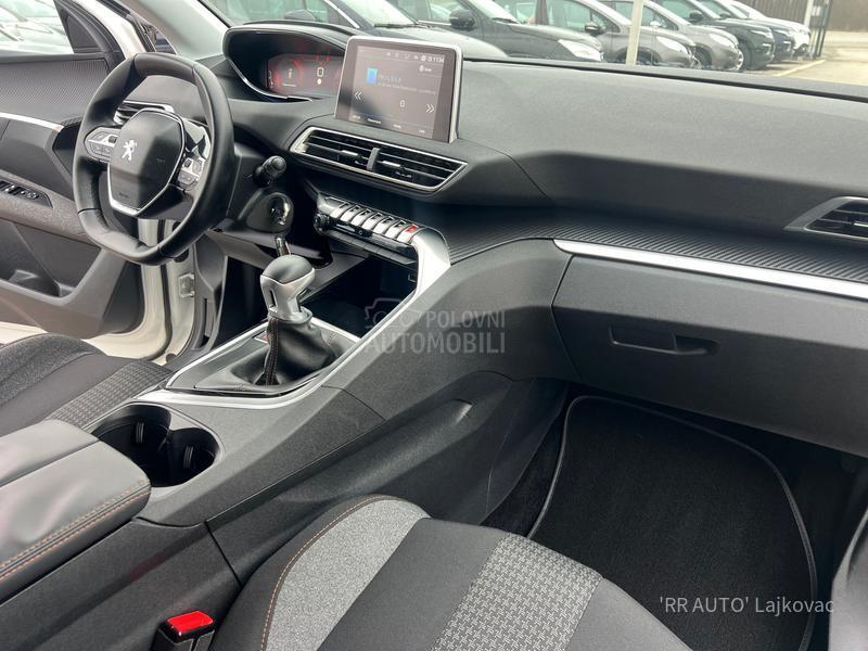 Peugeot 3008 1.6 HDI ALLURE