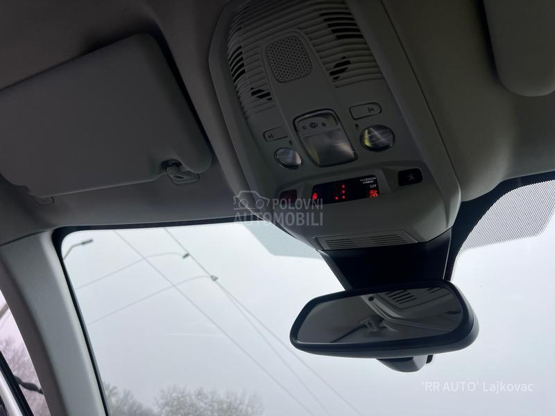 Peugeot 3008 1.6 HDI ALLURE