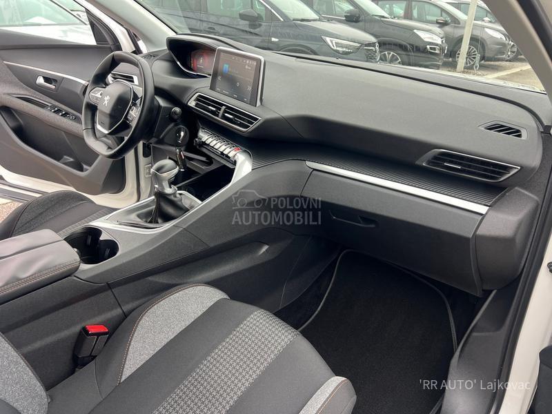 Peugeot 3008 1.6 HDI ALLURE