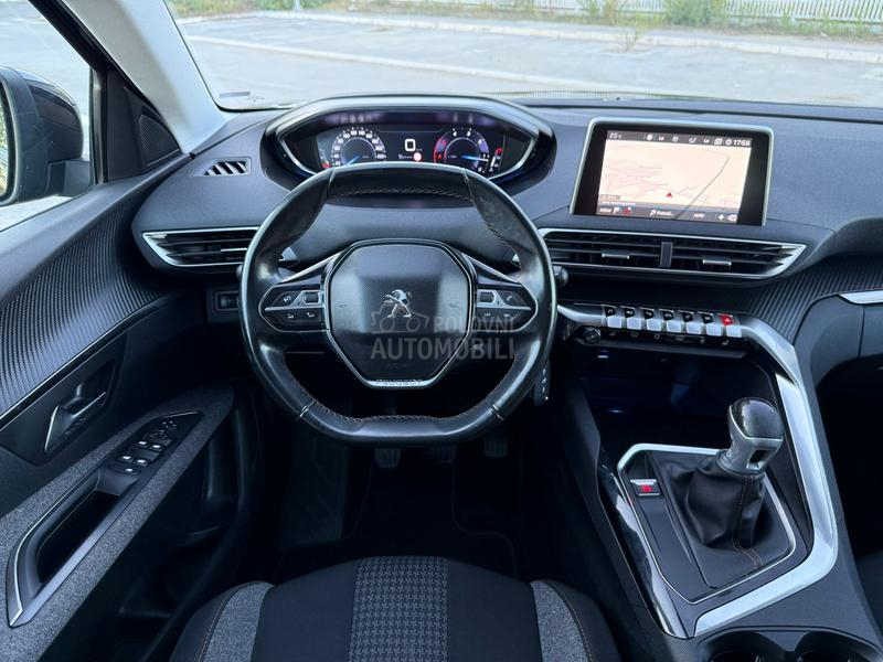 Peugeot 3008 1.6HDI Virtual/Nav