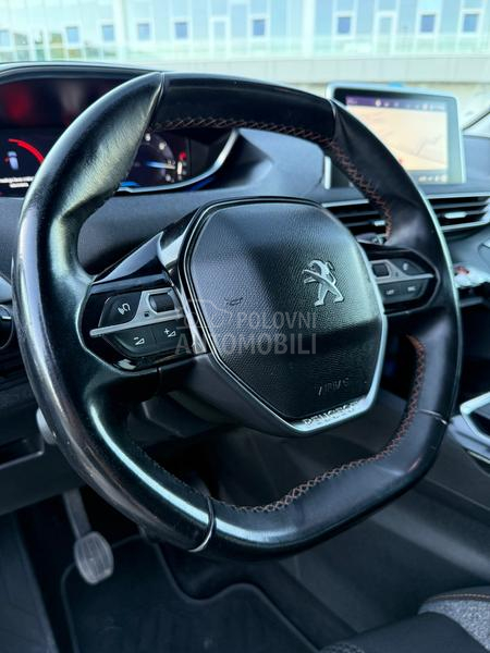 Peugeot 3008 1.6HDI Virtual/Nav