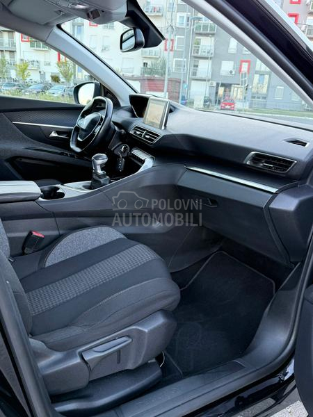 Peugeot 3008 1.6HDI Virtual/Nav