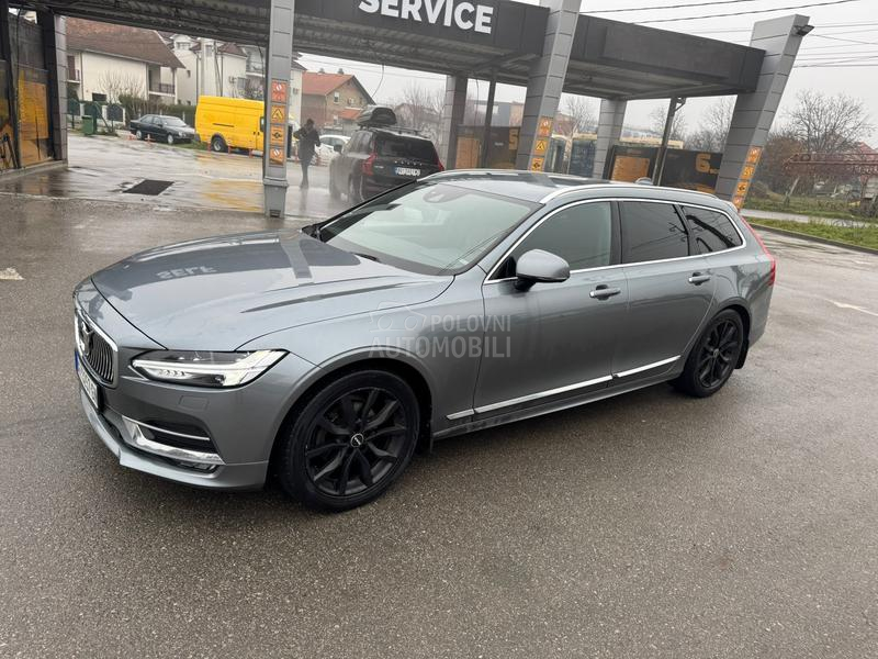Volvo V90 