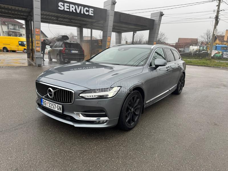 Volvo V90 