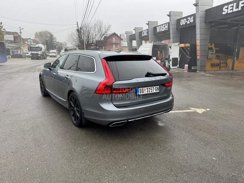 Volvo V90 