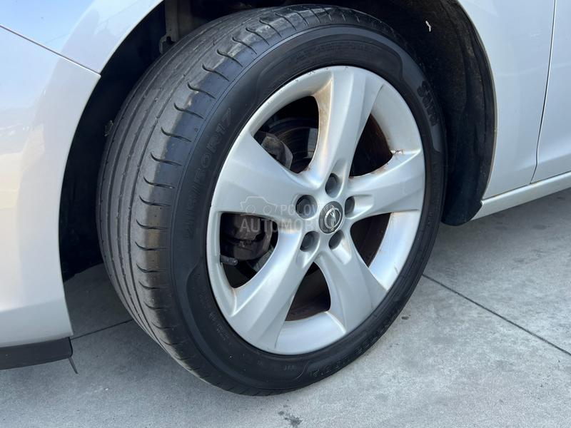 Opel Astra J 1.6b ENJOY