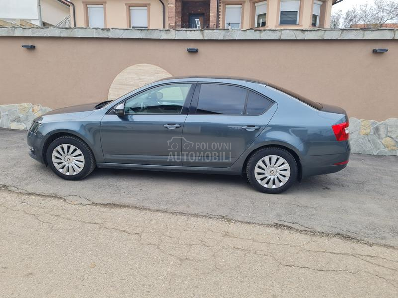 Škoda Octavia A71.6TDI AMBITION