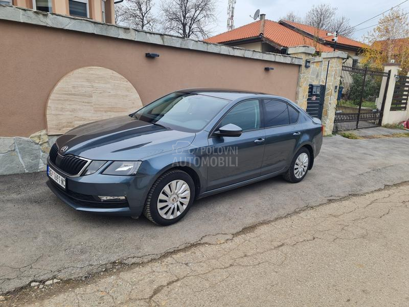 Škoda Octavia A71.6TDI AMBITION