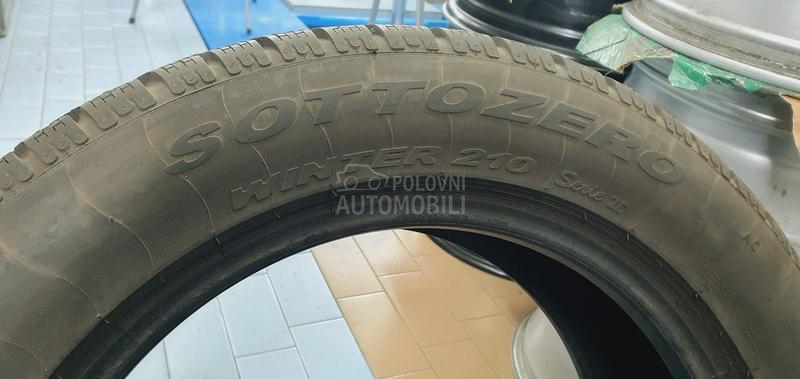 Pirelli 215/60 R17 Zimska