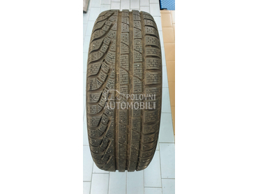 Pirelli 215/60 R17 Zimska