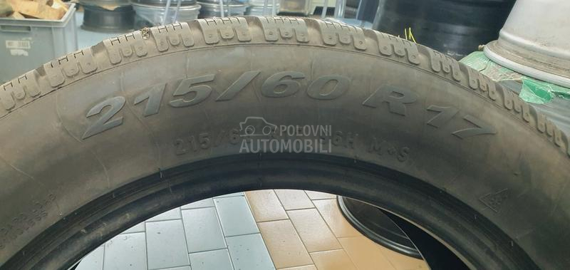 Pirelli 215/60 R17 Zimska