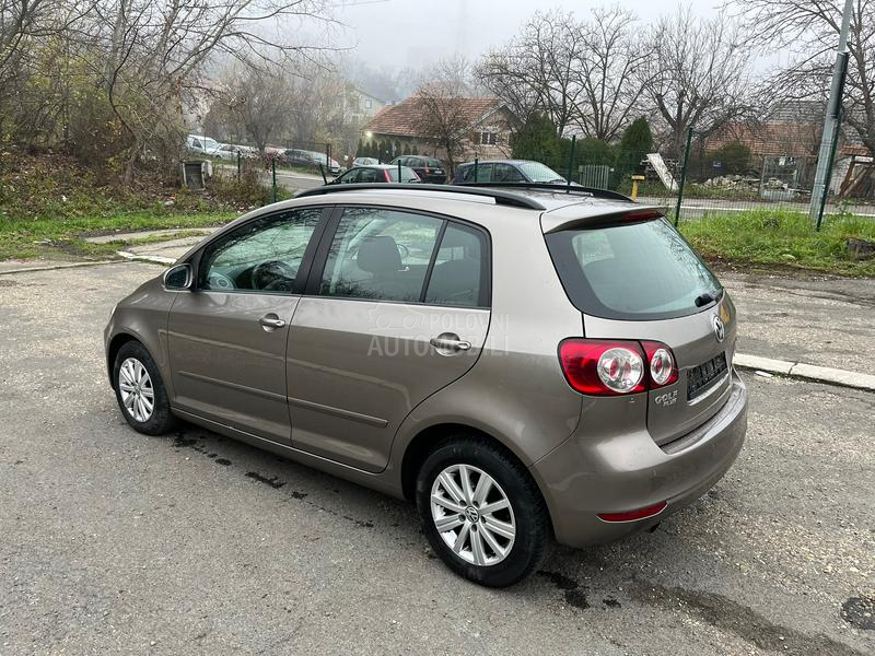 Volkswagen Golf Plus 1.6 TDI DSG NOV
