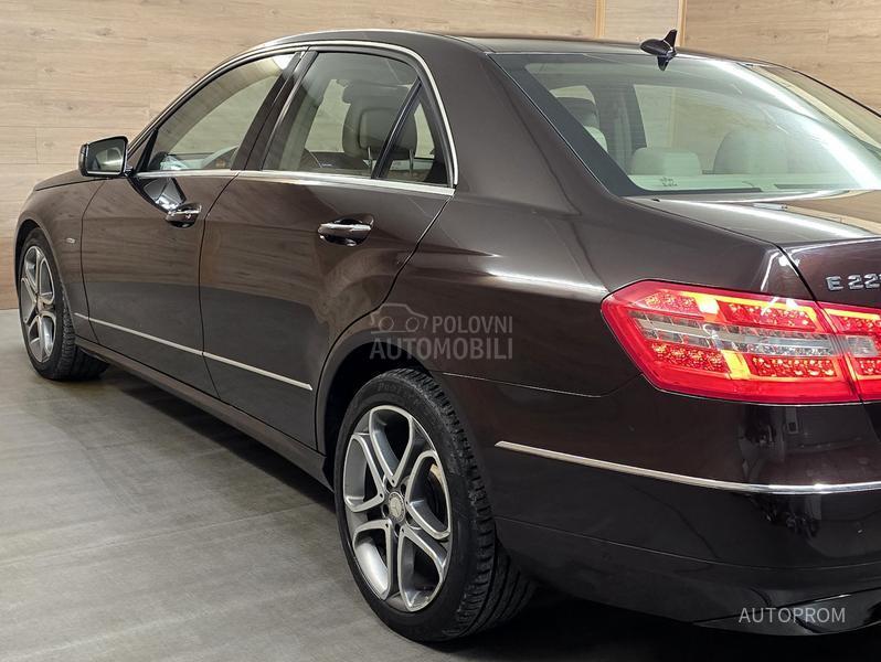 Mercedes Benz E 220 cdi ELEGANCE