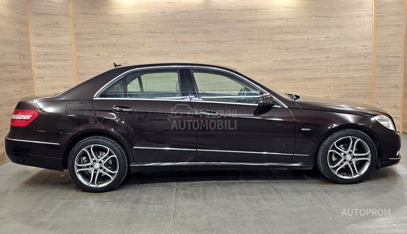 Mercedes Benz E 220 cdi ELEGANCE