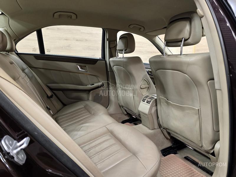 Mercedes Benz E 220 cdi ELEGANCE
