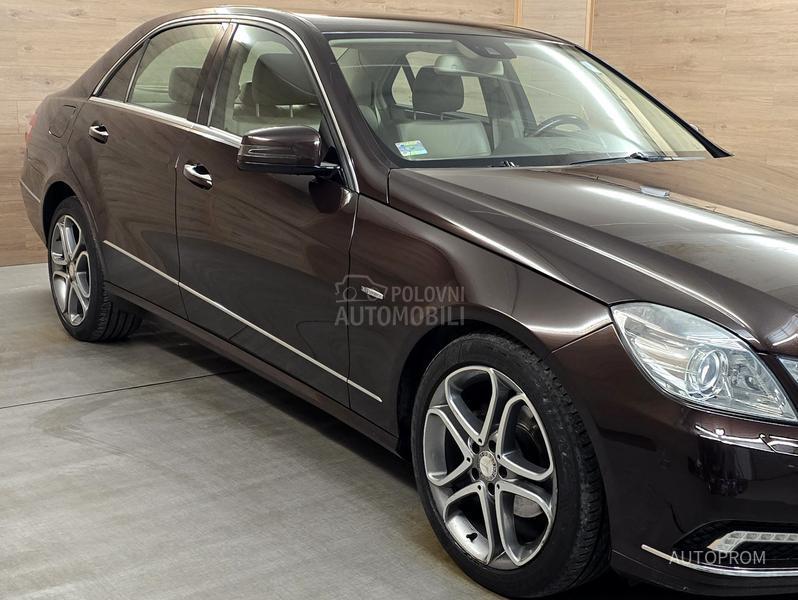 Mercedes Benz E 220 cdi ELEGANCE