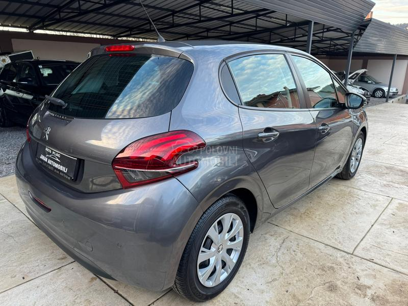 Peugeot 208 1.2 ALLURE