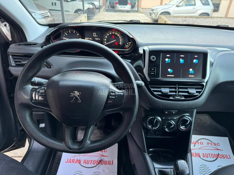 Peugeot 208 1.2 ALLURE