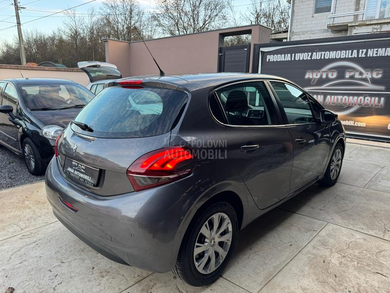 Peugeot 208 1.2 ALLURE