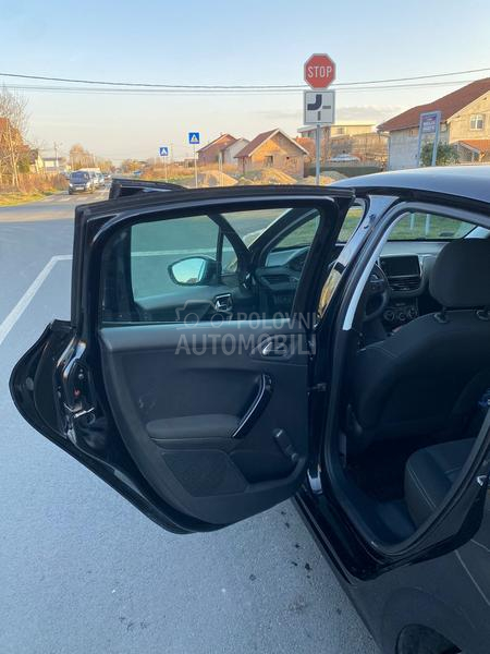 Peugeot 208 1.2