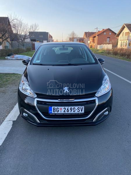 Peugeot 208 1.2