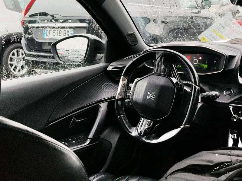 Peugeot 2008 GT line