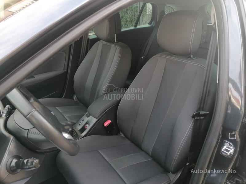 Renault Megane 1.4i EXPRESSION CH