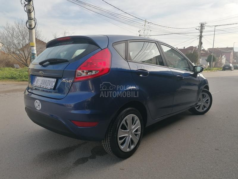 Ford Fiesta 1.2i TREND LINE CH