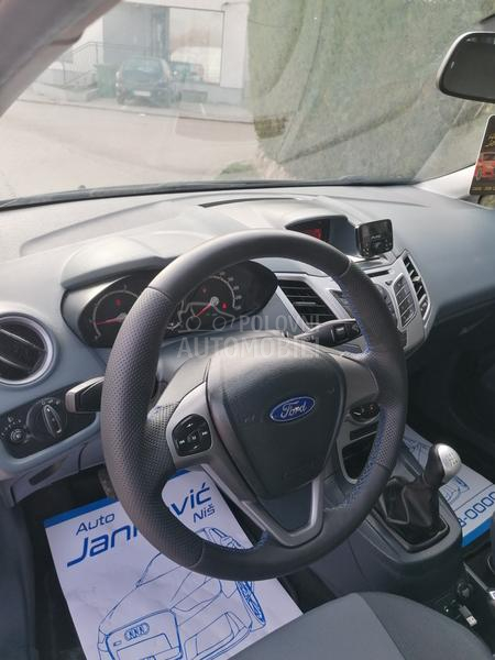 Ford Fiesta 1.2i TREND LINE CH