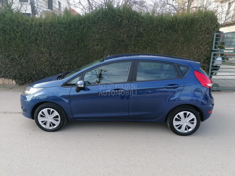 Ford Fiesta 1.2i TREND LINE CH