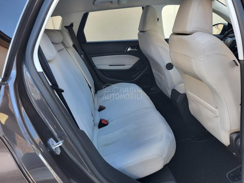 Peugeot 308 1.6blueHdi Allure