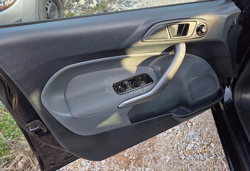 Ford Festiva 1.25 CH GLANC NOV