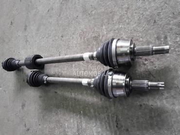 poluosovina za Fiat 500L