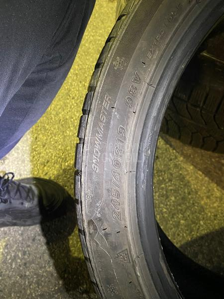 Westlake 245/45 R19 Zimska