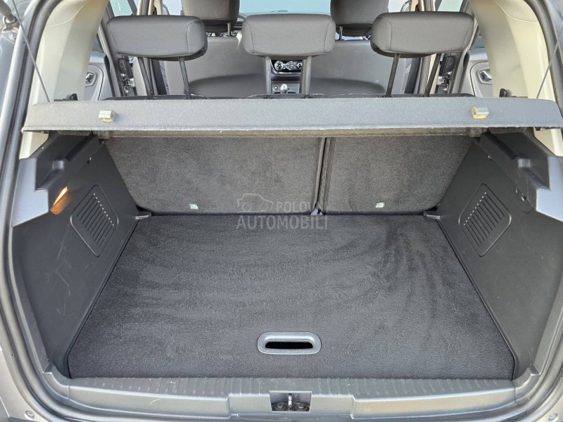 Renault Captur 0.9TCE INTENSE