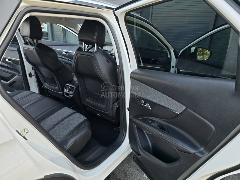 Peugeot 3008 1.5HDI ALLURE