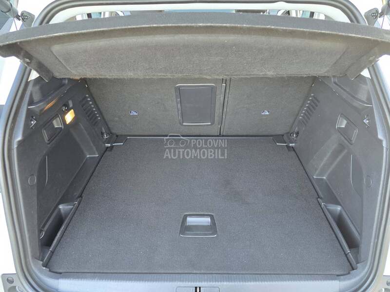 Peugeot 3008 1.5HDI ALLURE