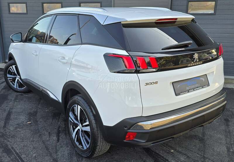 Peugeot 3008 1.5HDI ALLURE
