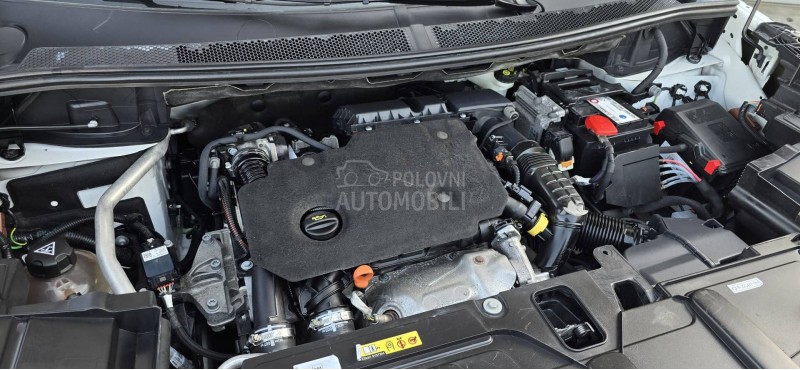 Peugeot 3008 1.5HDI ALLURE