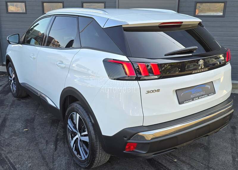 Peugeot 3008 1.5HDI ALLURE