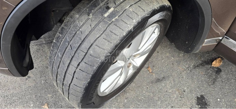 Volkswagen Touareg 3.0TDI CARAT 4x4