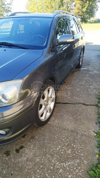 Toyota Avensis d4d