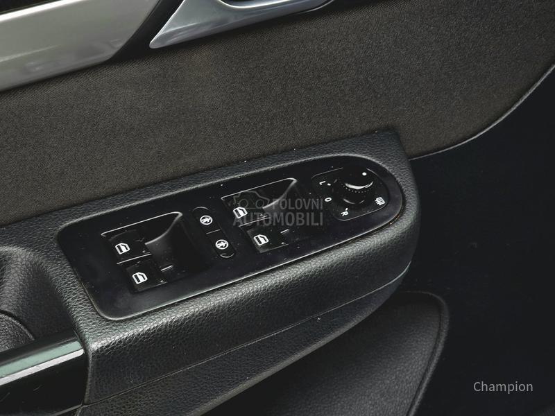 Volkswagen Sharan 2.0TDI BLUEMOTION 7S