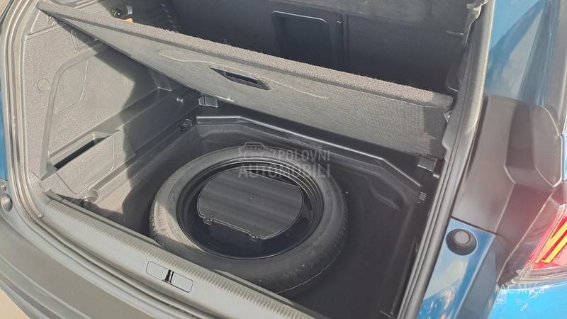 Peugeot 3008 1.2NAV ALU KAM 42000