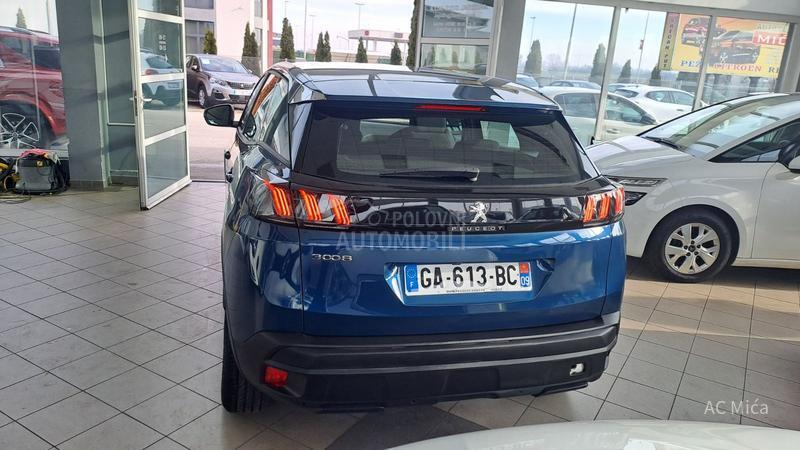 Peugeot 3008 1.2NAV ALU KAM 42000
