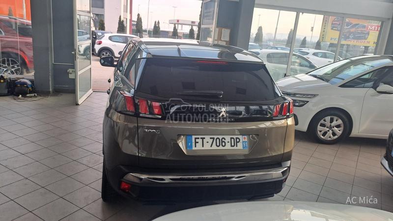 Peugeot 3008 1.5 BLU NAV ALU 8 MM