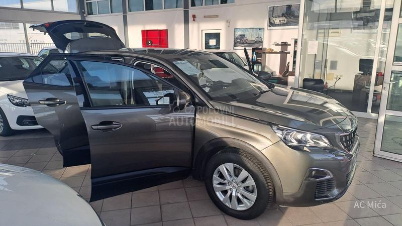 Peugeot 3008 1.5 BLU NAV ALU 8 MM