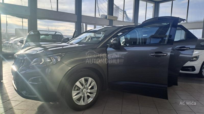 Peugeot 3008 1.5 BLU NAV ALU 8 MM