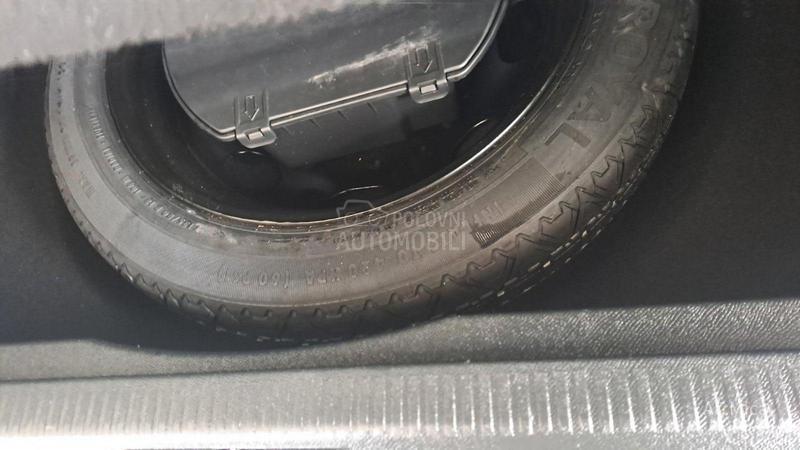 Peugeot 3008 1.5 BLU NAV ALU 8 MM