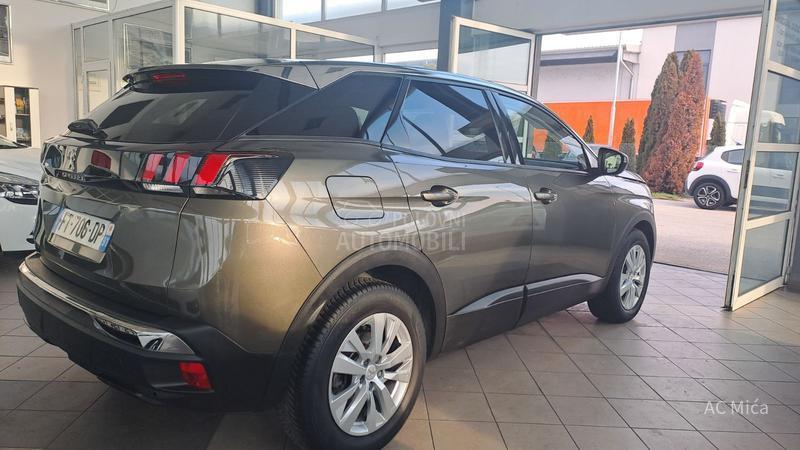 Peugeot 3008 1.5 BLU NAV ALU 8 MM